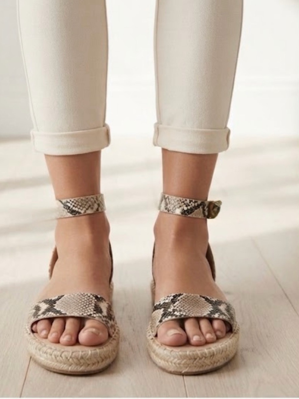 NEW Platform Sandals Snakeskin